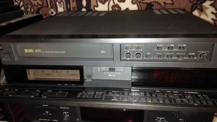 S-VHS HiFi-видеомагнитофон Toshiba A-V70