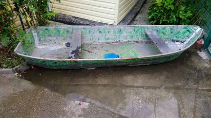 Лодка олюминевая