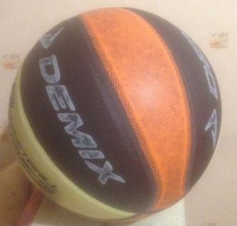 Продам Мяч баскетбольный Demix Team 7