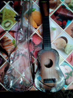 Гитара-укулеле детская с чехлом