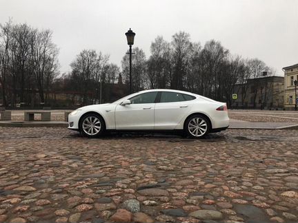 Tesla Model S AT, 2014, 56 000 км