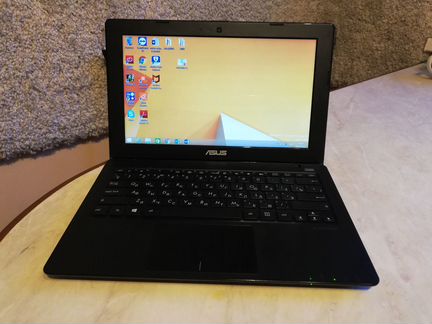 Ноутбук asus X200M 4/500GB (компактный и удобный)