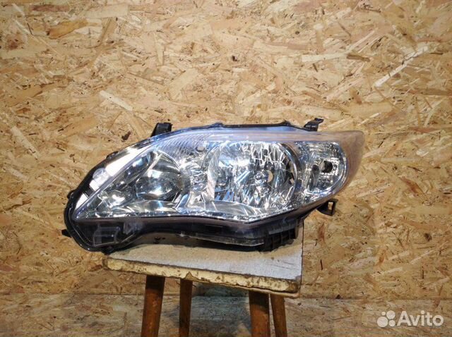 Фара Toyota Corolla E-150 2010