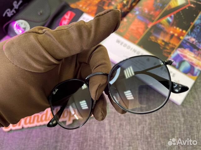 Очки фирменные полупрозрачные