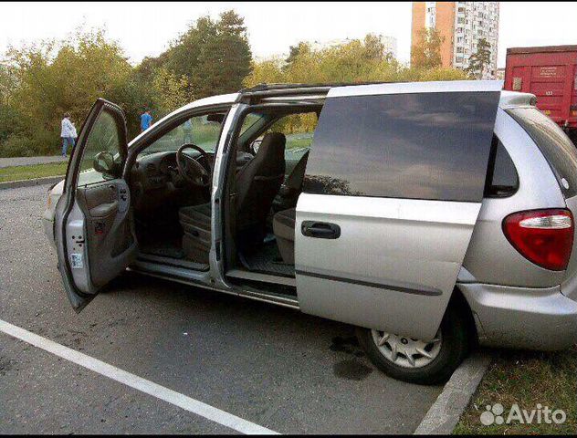 Chrysler Voyager 2.4 AT, 2001, 200 000 км