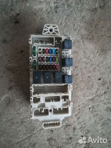 Блок комфорта предохранителей Mitsubishi Lancer 9