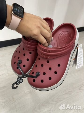 crocs full force