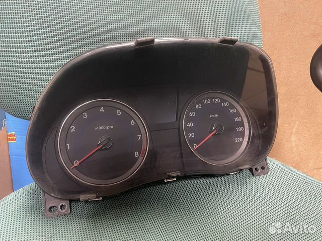 Hyundai Solaris Панель приборов