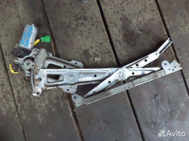 Стеклоподъемник задний левый Subaru Legacy