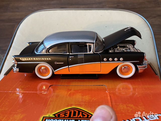 Buick Century 1955 Maisto 1:24 (1:26)