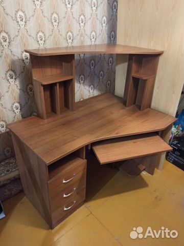 Компьютерный стол многоярусный с ящиками