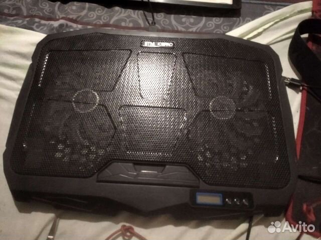 Подставка с охлаждением