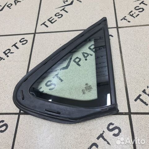 Боковое стекло неподвижное правое Bmw X6 F16 F86