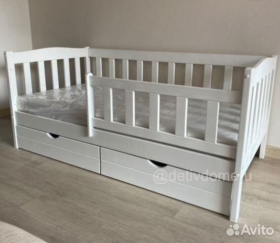 Кровать подростковая (в наличии)