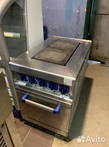 Плита с духовкой