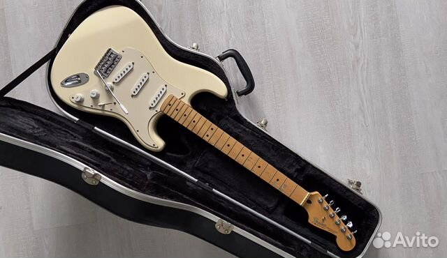 Fender Stratocaster (MIM) + кейс + pribora pickups