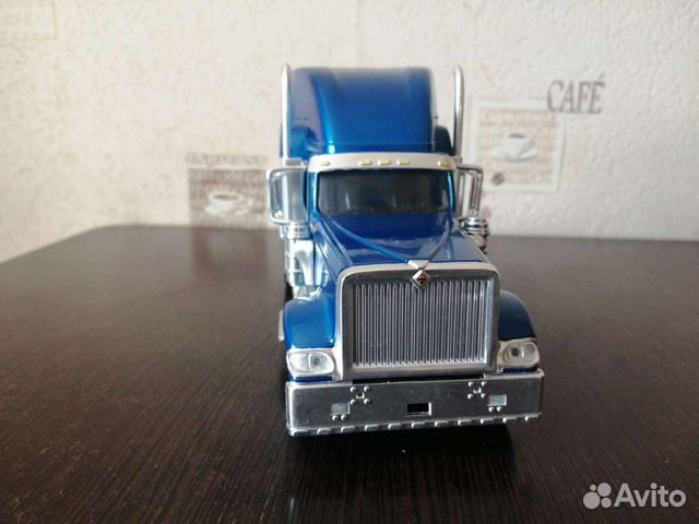 Модель international 1/32