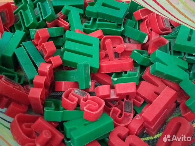 Магнитные буквы и цифры
