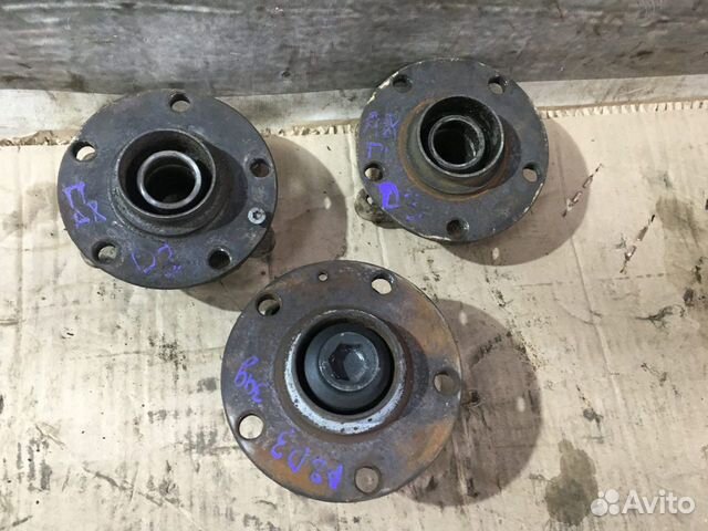 Ступицы в сборе с подшипниками задняя Audi A8 D3