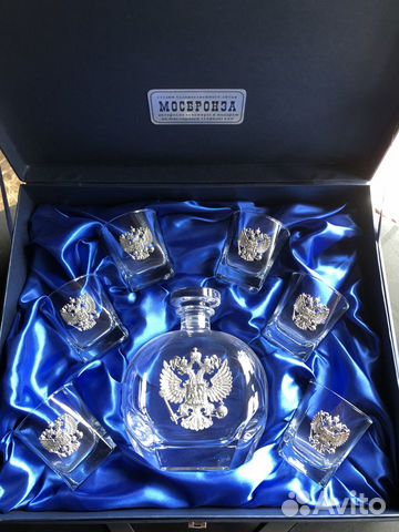 Набор для виски 6 стаканов и графин с гербами РФ