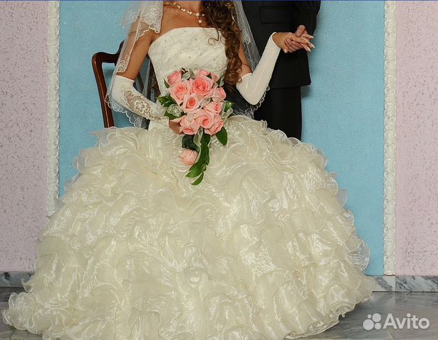 Свадебное платье в комплекте с перчатками, фатой