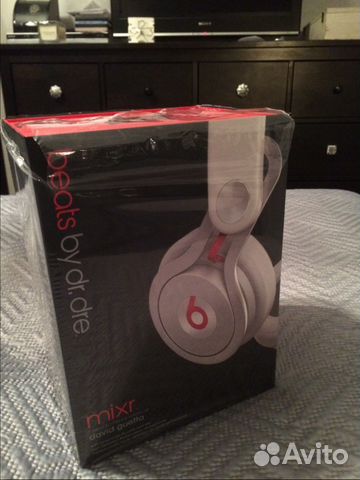 Beats by Dr.Dre - оригинальный кофр для хранения