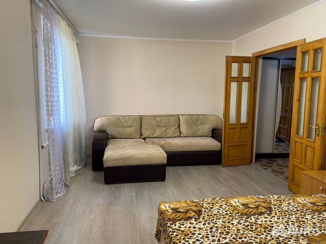 

1-к. квартира, 40 м², 2/5 эт.