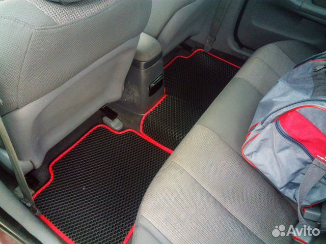 Новые коврики в салон Hyundai Elantra