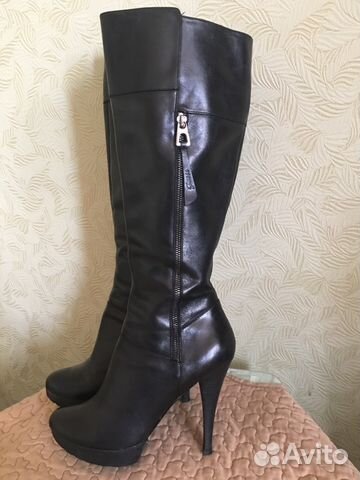 Сапоги женские демисезонные Guess размер 40 Сапоги женские демисезонные Guess размер 40