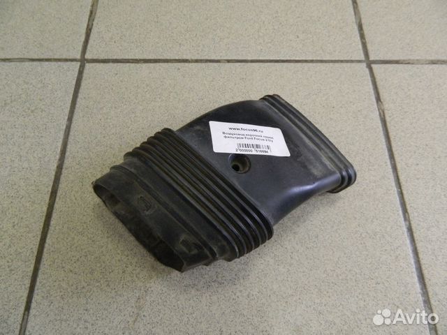 Воздуховод короткий перед фильтром Ford Focus 2 бу Воздуховод короткий перед фильтром Ford Focus 2 бу