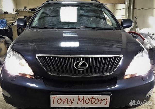 Линзы биксеноновые Koito 2,5 на Lexus (комп.+уст.)