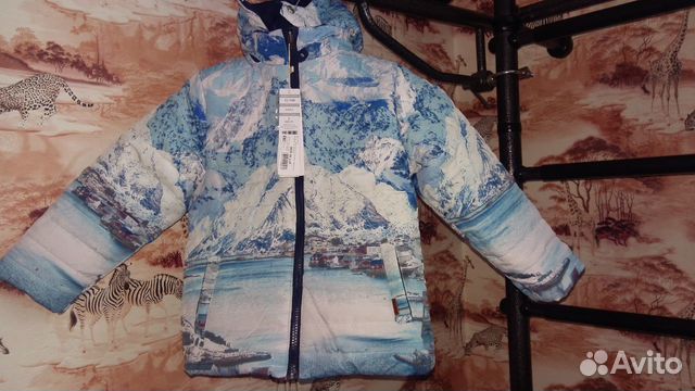 Новая теплая куртка Boboli р-р 110см