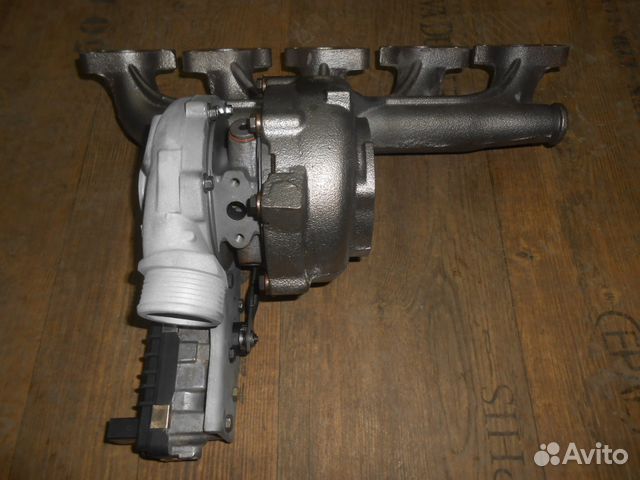 Турбина Volvo XC70 XC60 S80 D5244T4 36002651