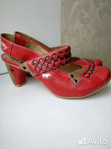 Новые туфли женские Mustang 40 размер