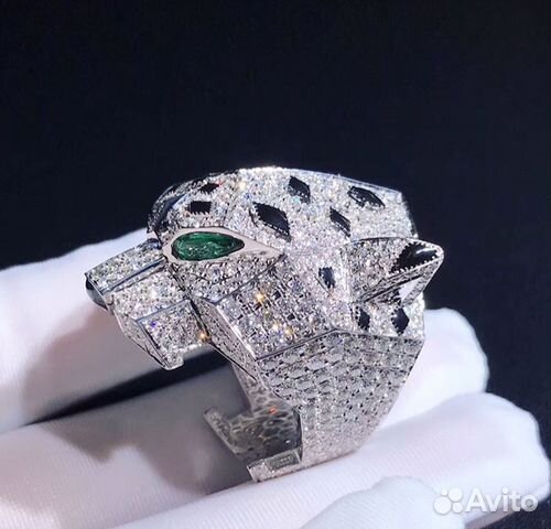 Cartier бриллиантовое кольцо с ониксом и изумрудом Cartier бриллиантовое кольцо с ониксом и изумрудом