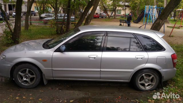 Mazda Familia 1.5 AT, 2001, хетчбэк