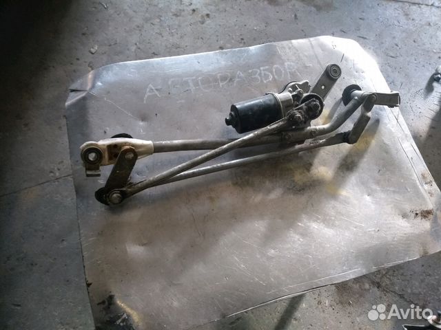 Моторчик стеклоочистителя Nissan Almera N16 2001г Моторчик стеклоочистителя Nissan Almera N16 2001г