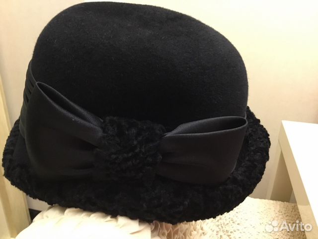 Велюровая шляпа (женская)