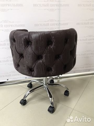 Стул мастера Зефир с каретной стяжкой Стул мастера Зефир с каретной стяжкой