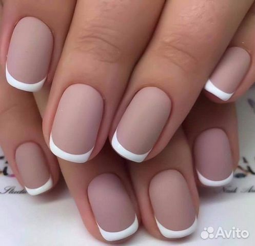 Маникюр и педикюр Маникюр и педикюр