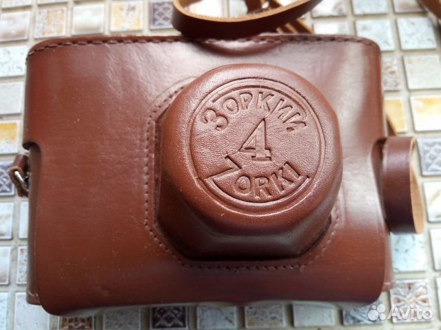 Антикварный фотоаппарат Зоркий-4 Антикварный фотоаппарат Зоркий-4