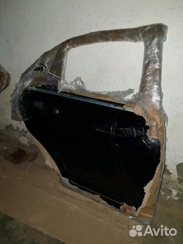 Дверь задняя правая Мерcедeс W204 mersedes w204