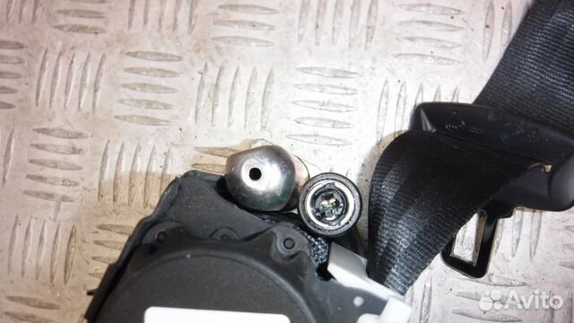 Ремень безопасности с пиропатроном задний Jaguar