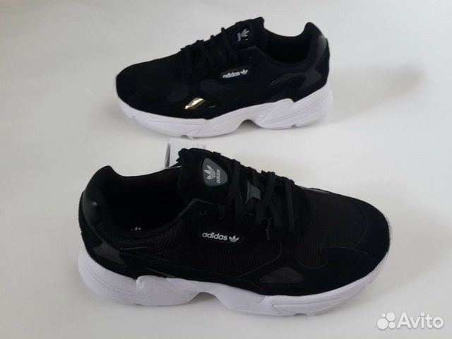 Adidas Falcon
