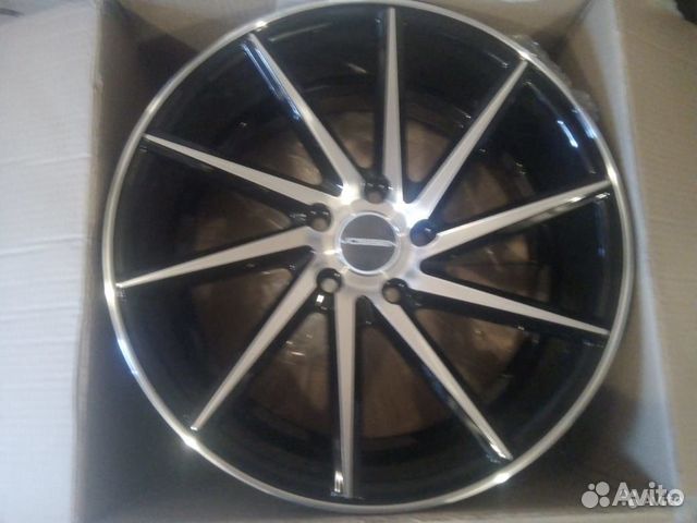 Новые Диски Vossen CVT R17 7.5j ET+38 5*114,3 Новые Диски Vossen CVT R17 7.5j ET+38 5*114,3