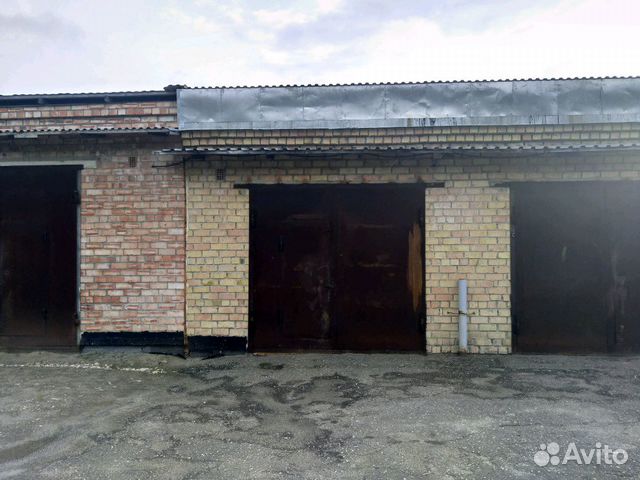 Гараж, > 30 м²
