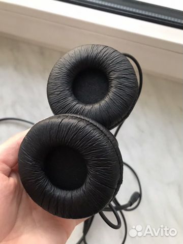 Чёрные наушники Sony mdr-v250 Чёрные наушники Sony mdr-v250