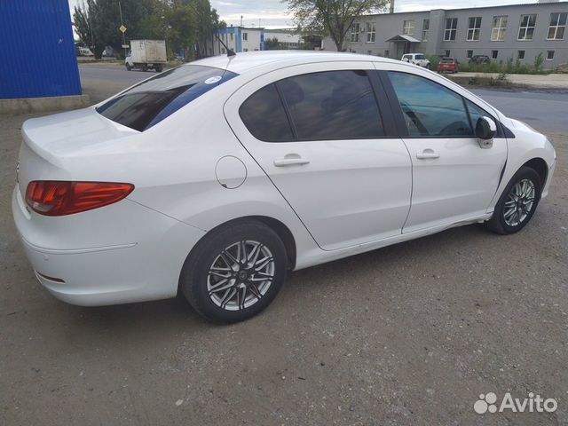 Peugeot 408 1.6 МТ, 2013, битый, 247 000 км
