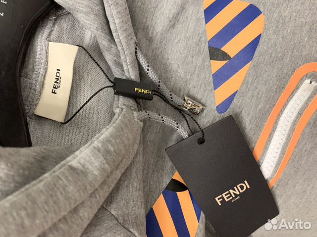 Новый Костюм спортивный Fendi Новый Костюм спортивный Fendi