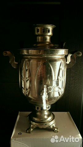 Самовар старинный (жаровой, угольный ) 1980-е СССР Самовар старинный (жаровой, угольный ) 1980-е СССР